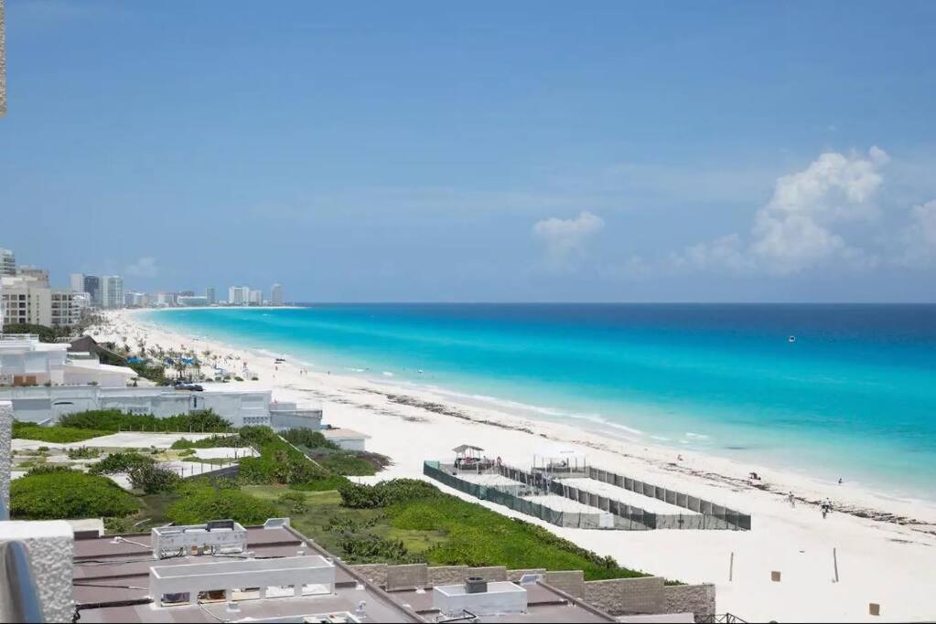 Villas Marlin By Andiani Travel Cancun Exterior photo
