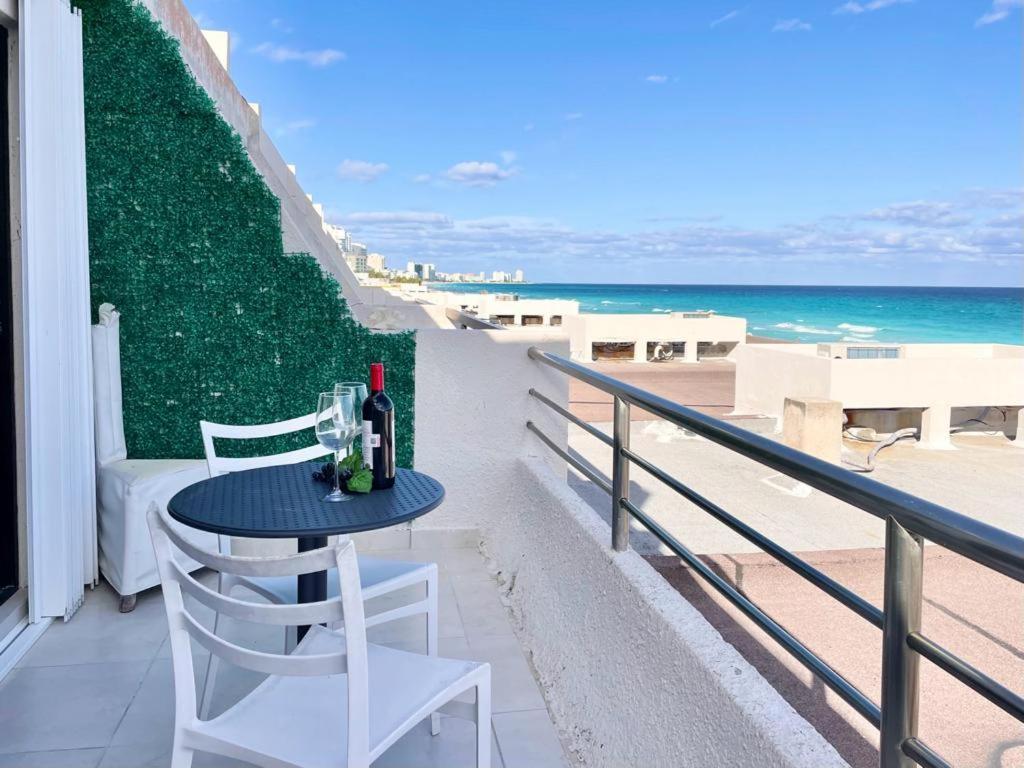 Villas Marlin By Andiani Travel Cancun Exterior photo