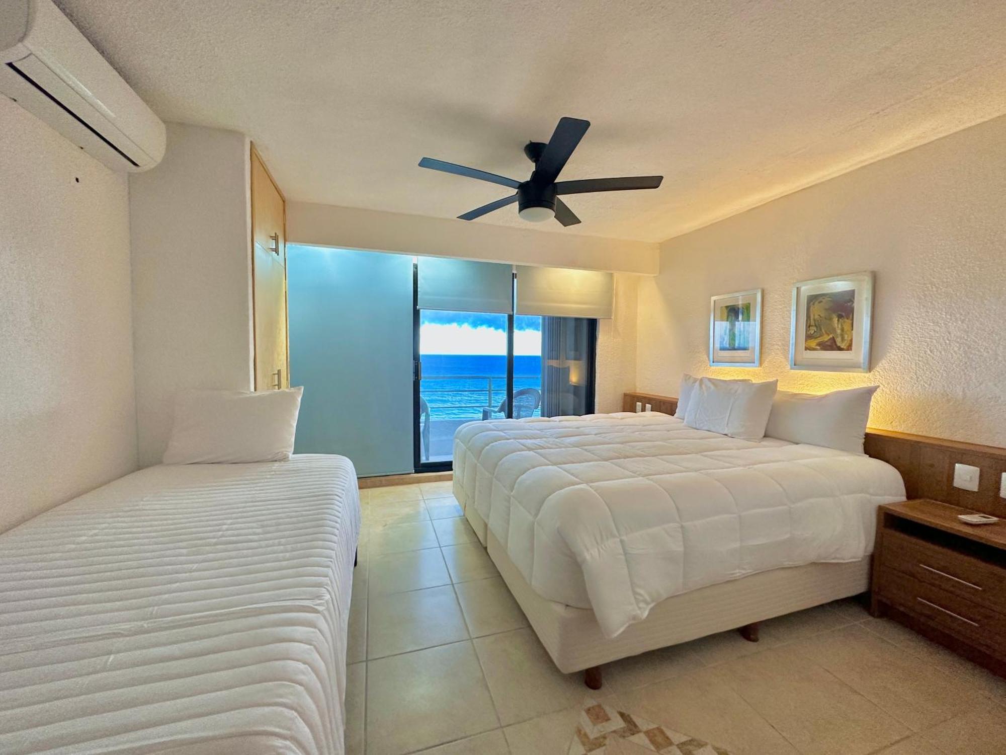 Villas Marlin By Andiani Travel Cancun Exterior photo
