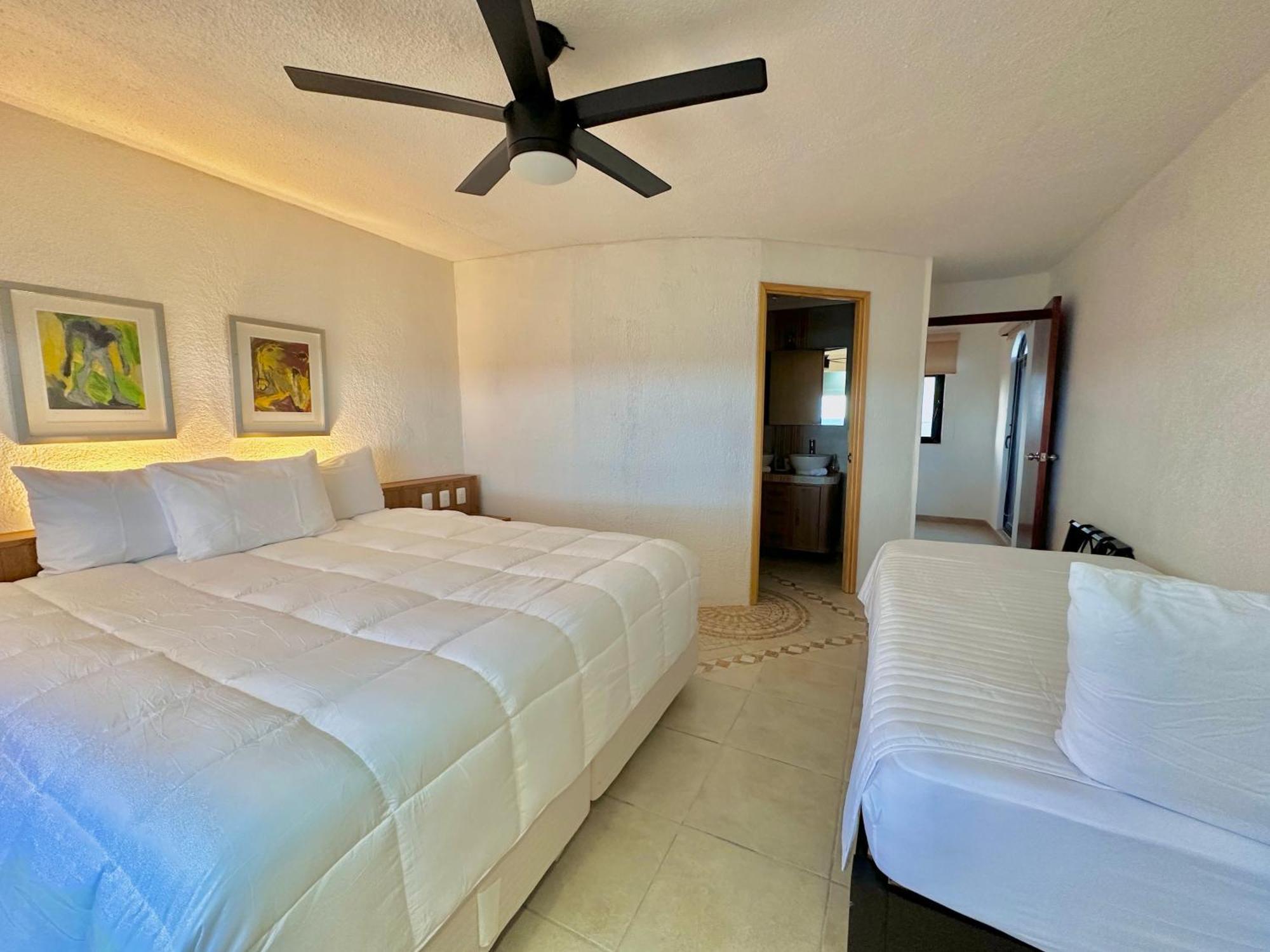 Villas Marlin By Andiani Travel Cancun Exterior photo